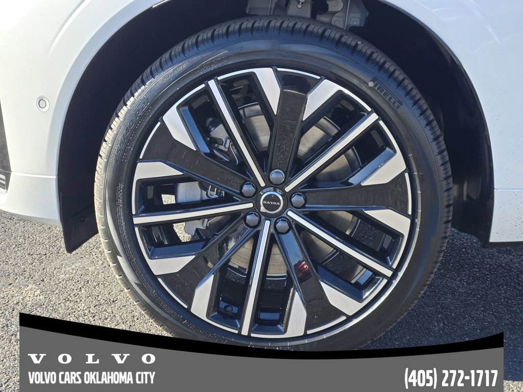 New 2026 Volvo XC60 T8 Ultra w/ Protection Package Premier image 11
