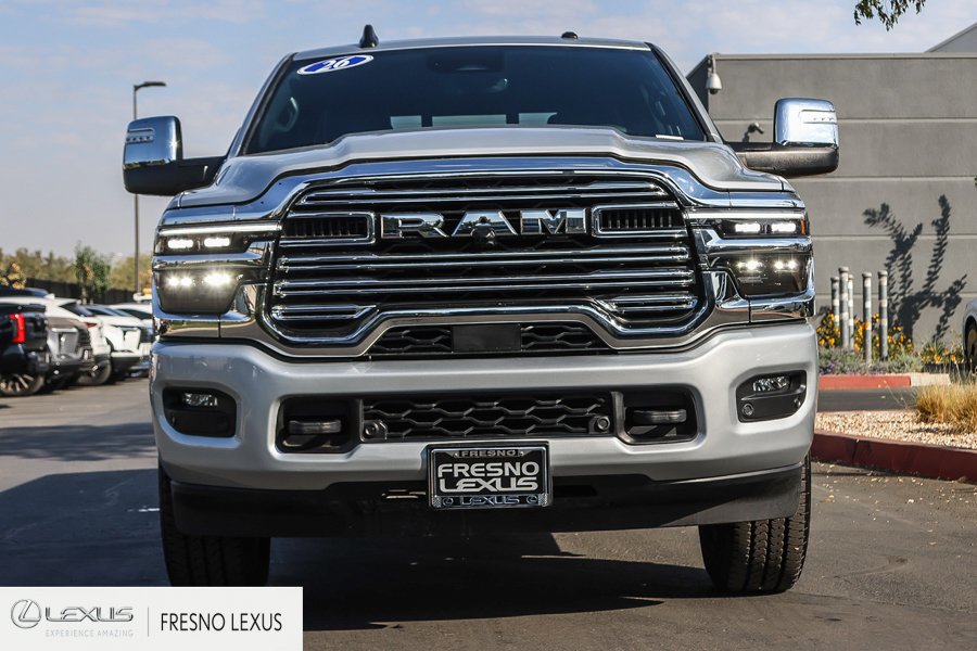 Used 2026 RAM 2500 Laramie AWD/4WD image 2