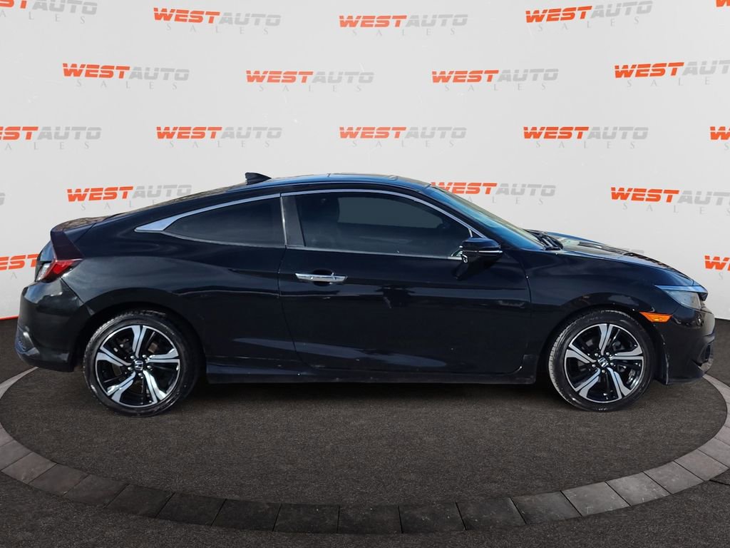 Used 2016 Honda Civic Touring image 6