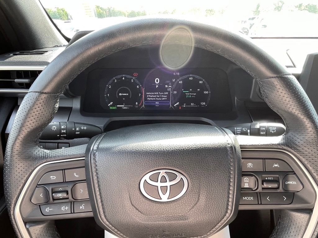 Used 2025 Toyota 4Runner TRD Off-Road AWD/4WD image 11