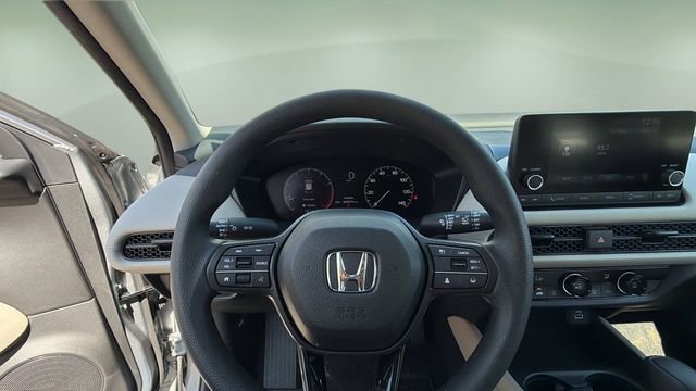 Used 2025 Honda HR-V LX image 10