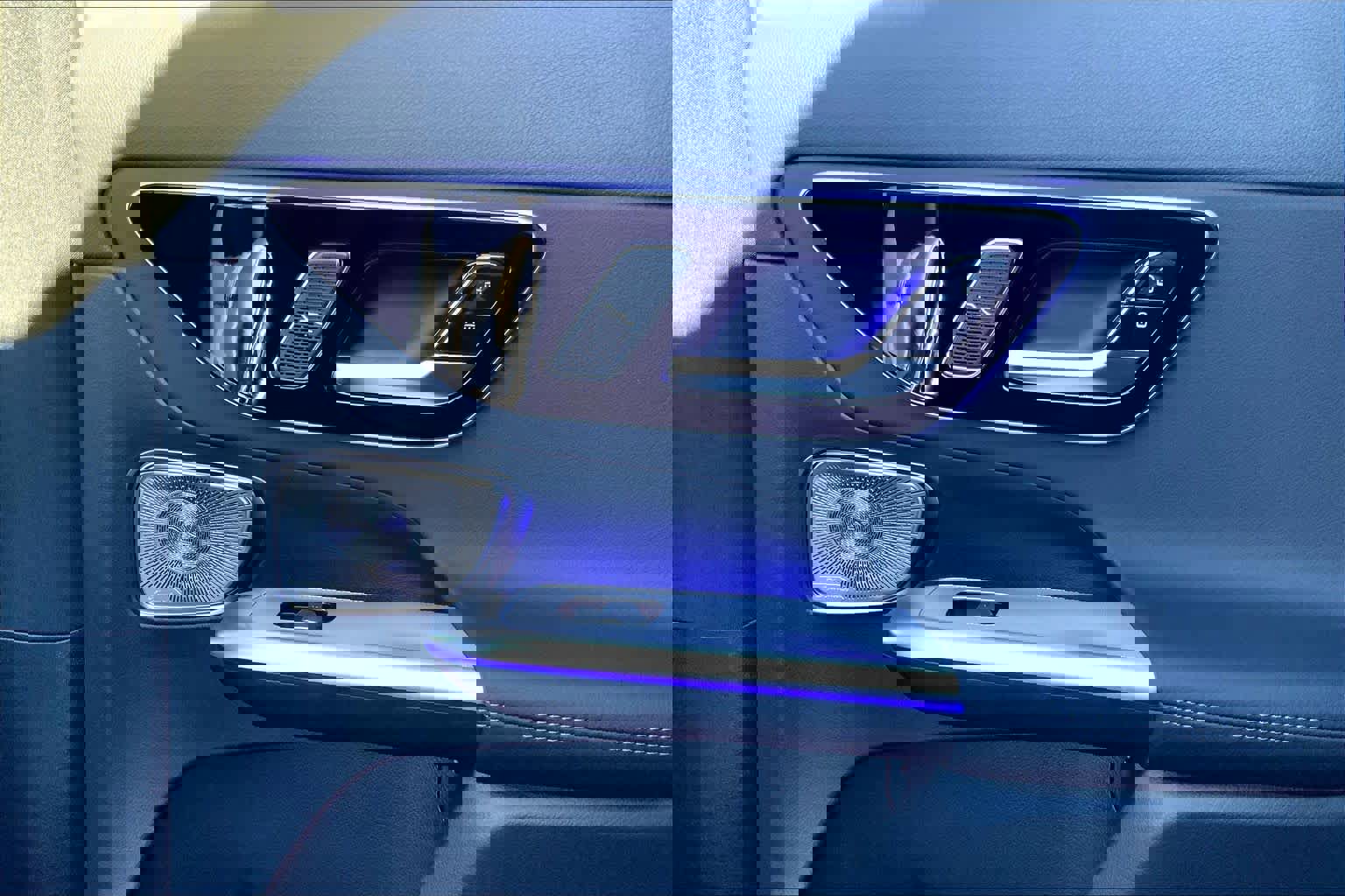 New 2026 Mercedes-Benz GLC 300 4MATIC image 23