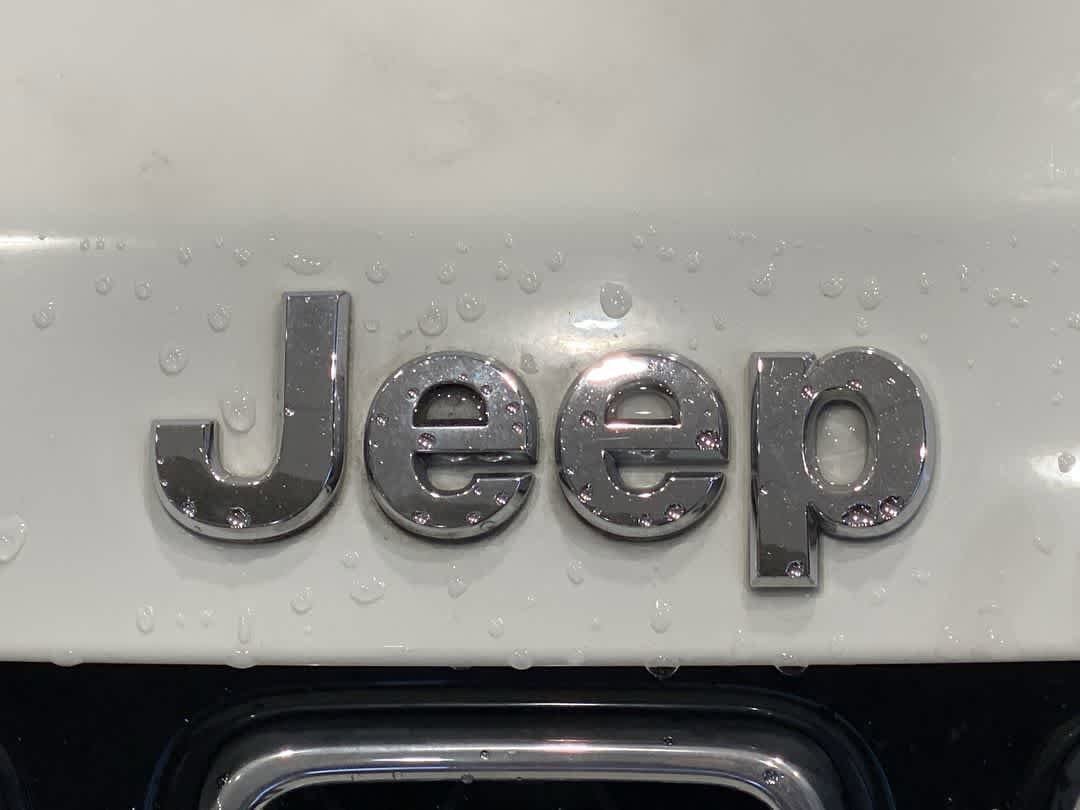 Used 2018 Jeep Compass Latitude w/ Popular Equipment Group AWD/4WD image 10