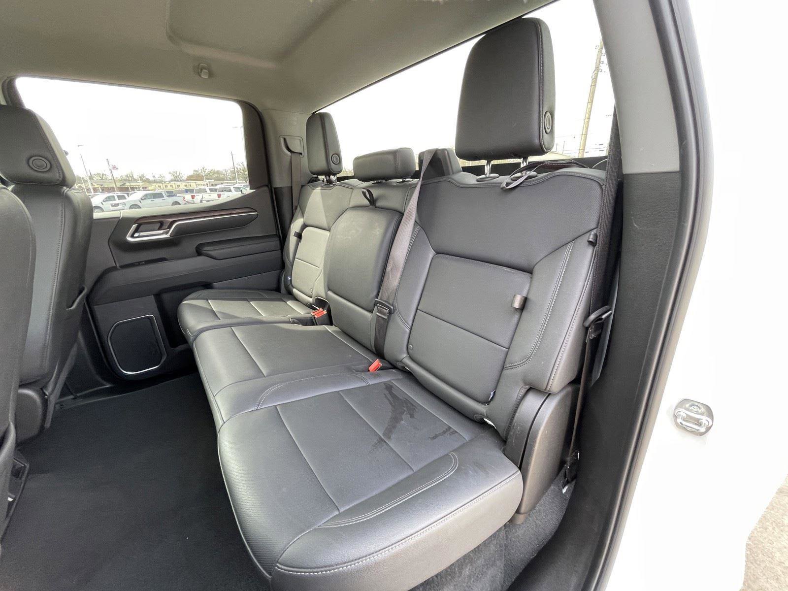 Used 2025 GMC Sierra 1500 SLT image 37