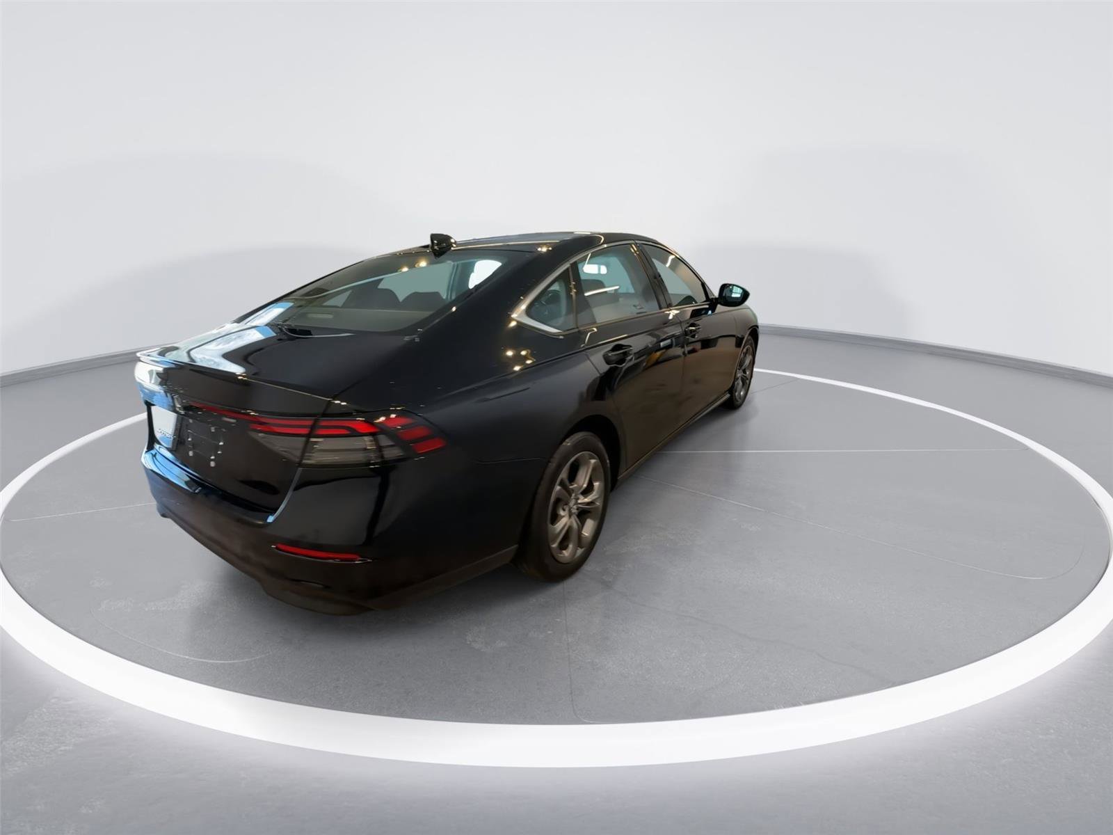 Used 2024 Honda Accord EX image 7