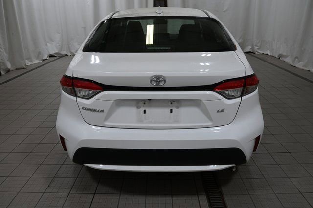 Used 2022 Toyota Corolla LE image 11