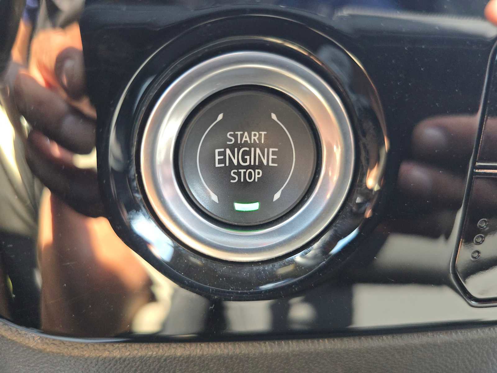 Used 2023 GMC Sierra 1500 Elevation image 30