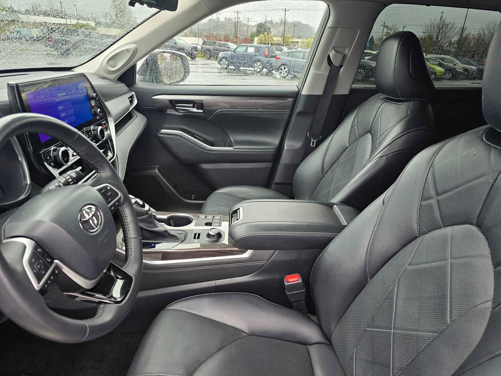 Used 2024 Toyota Highlander Platinum AWD/4WD image 23