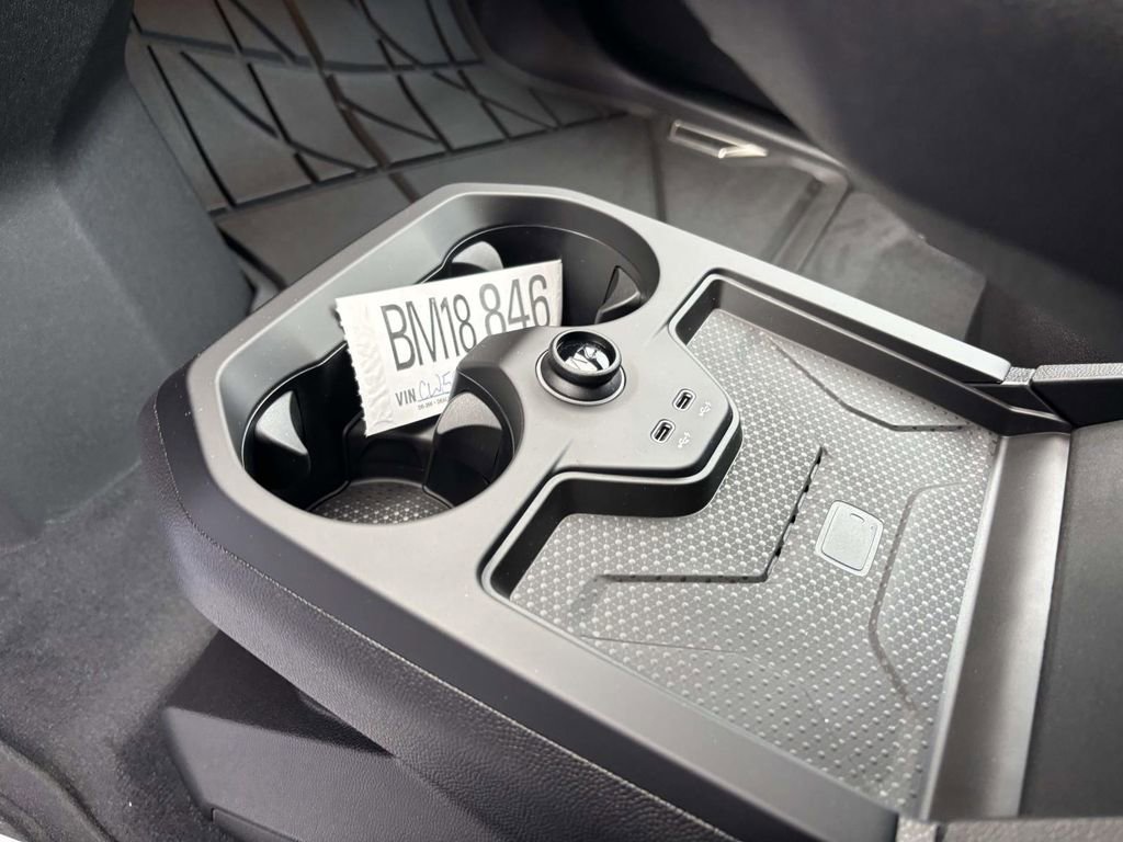 New 2026 BMW iX xDrive45 w/ M Sport Package image 24