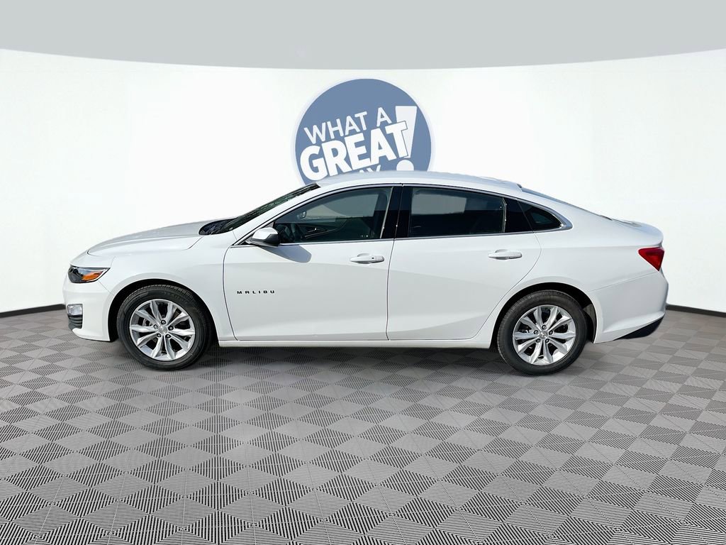 Used 2025 Chevrolet Malibu LT FWD image 9