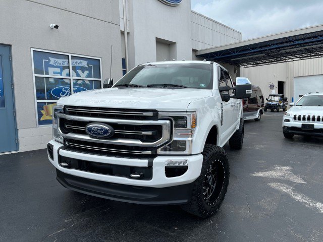 Used 2022 Ford F250 Platinum w/ FX4 Off-Road Package AWD/4WD image 2