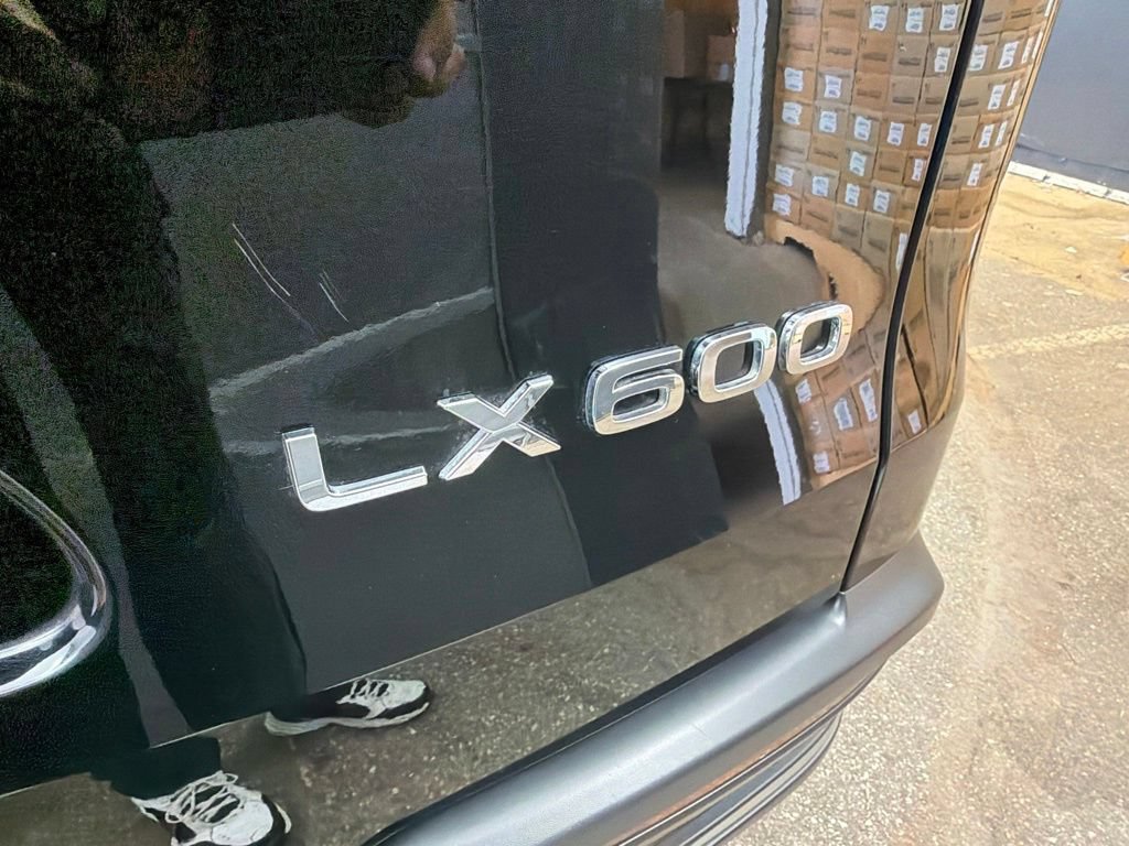 Used 2024 Lexus LX 600 F Sport AWD/4WD image 28