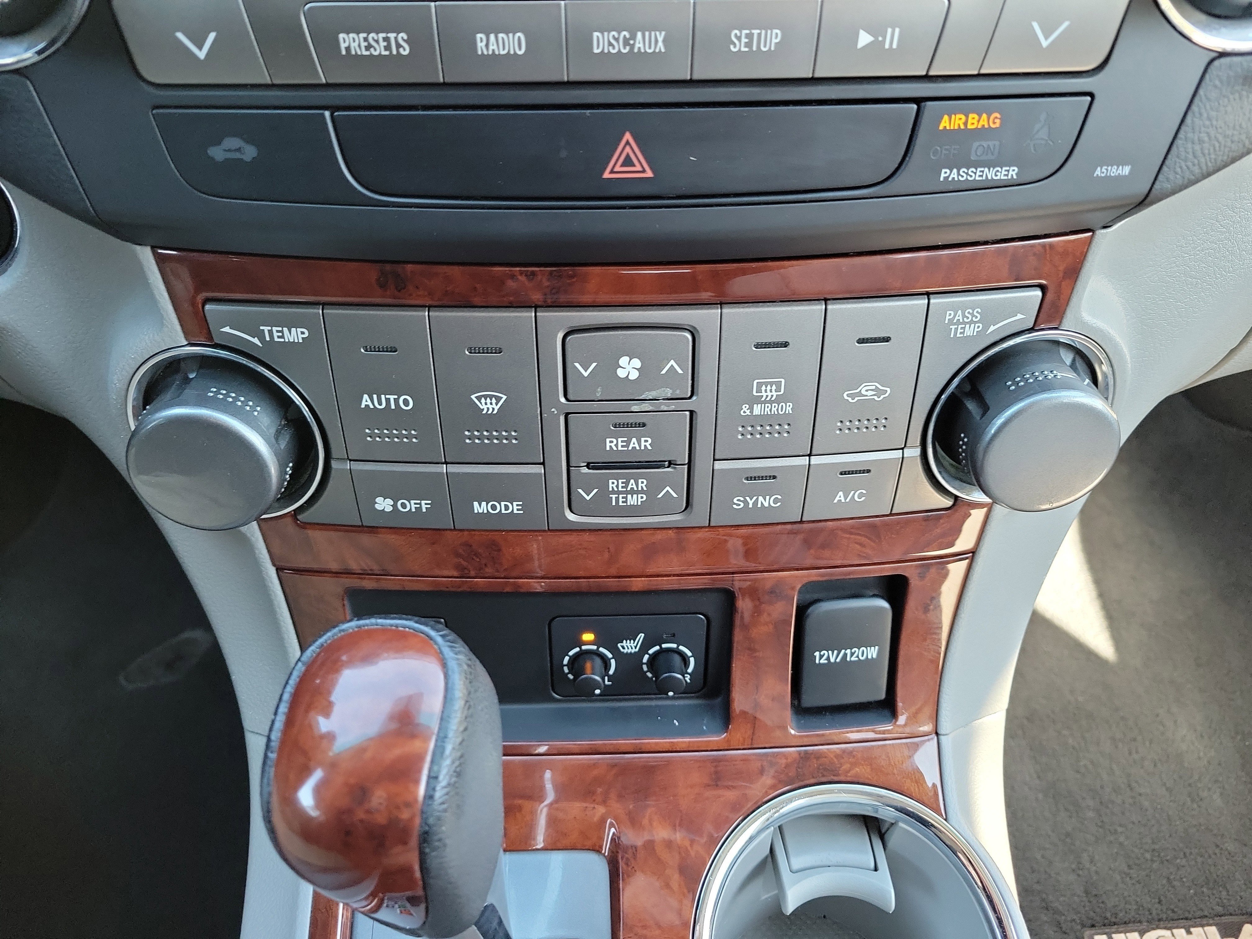 Used 2011 Toyota Highlander Limited image 35