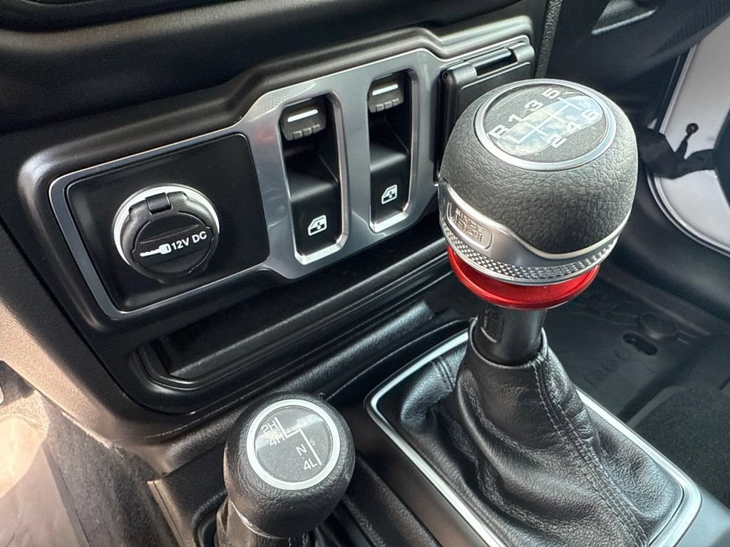 Used 2023 Jeep Wrangler Sport AWD/4WD image 31