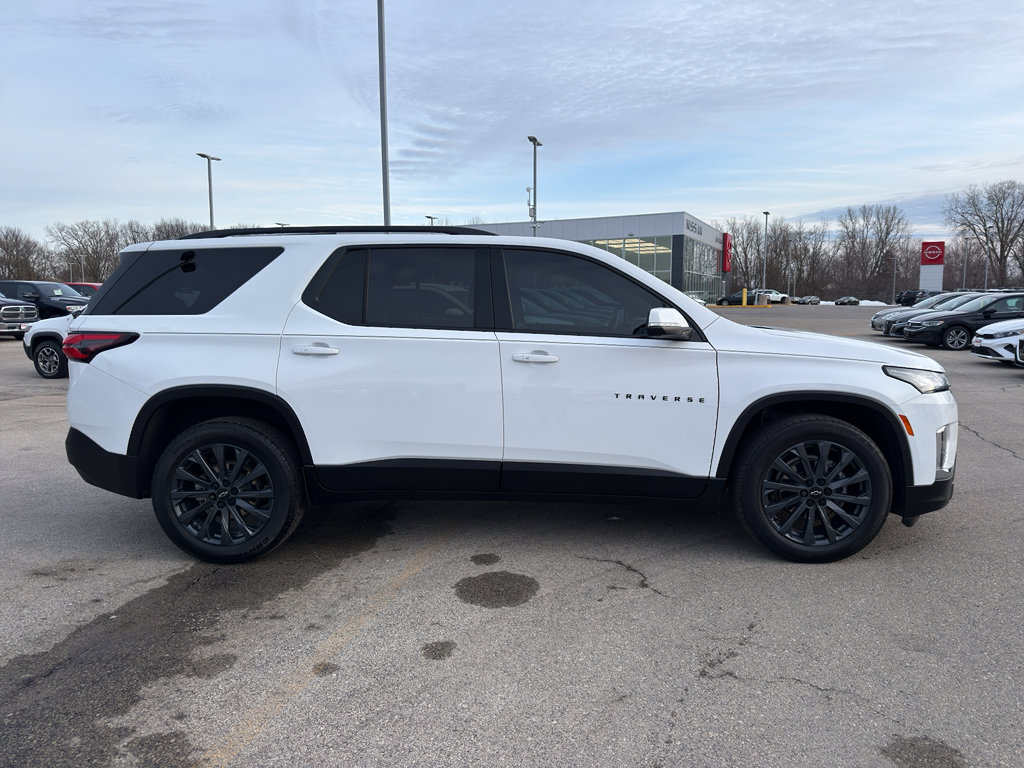 Used 2023 Chevrolet Traverse RS w/ LPO, Floor Liner Package image 4
