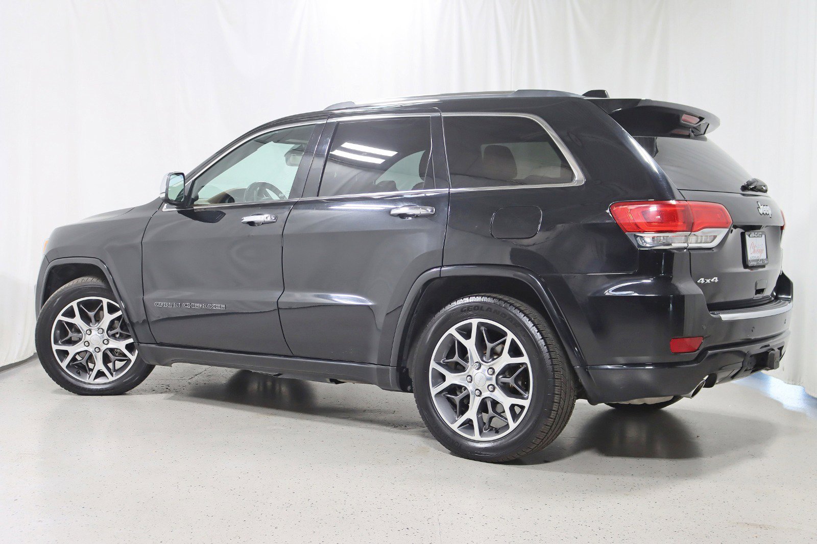 Used 2021 Jeep Grand Cherokee Overland image 9