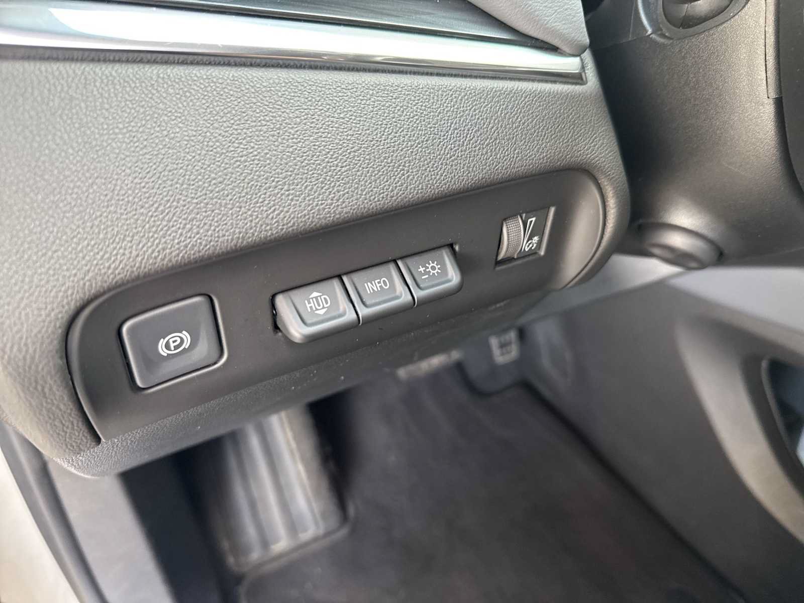 Certified 2022 Buick Enclave Premium AWD/4WD image 28