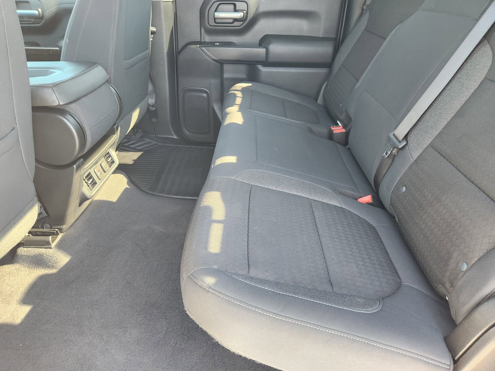 Used 2019 Chevrolet Silverado 1500 LT w/ Texas Edition image 34