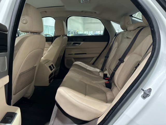 Used 2017 Jaguar XF Prestige RWD image 42