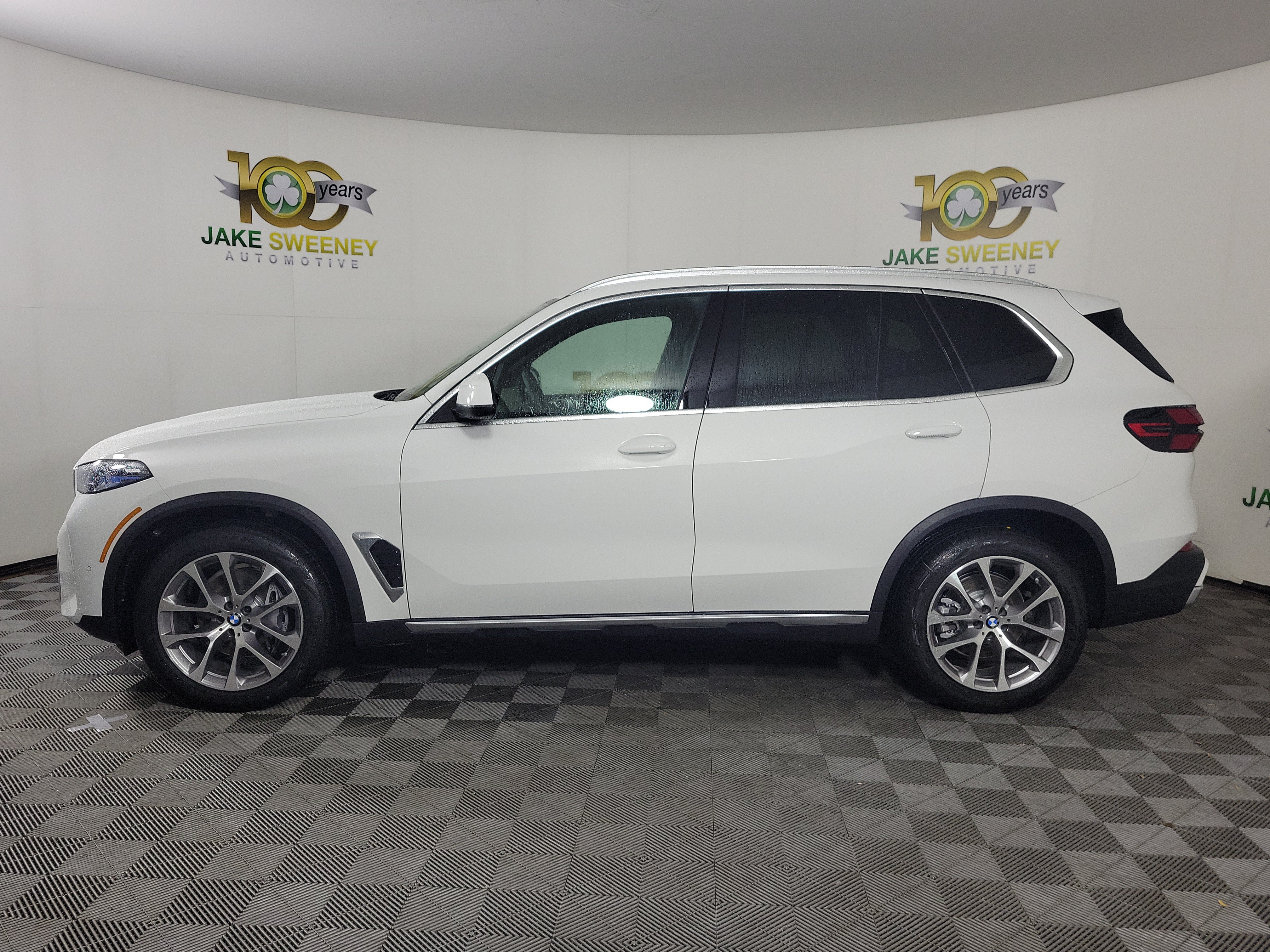 Certified 2026 BMW X5 xDrive40i AWD/4WD image 4