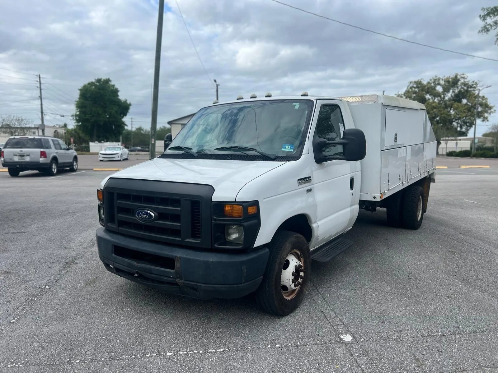 Used 2012 Ford E-450 and Econoline 450 Super Duty image 1