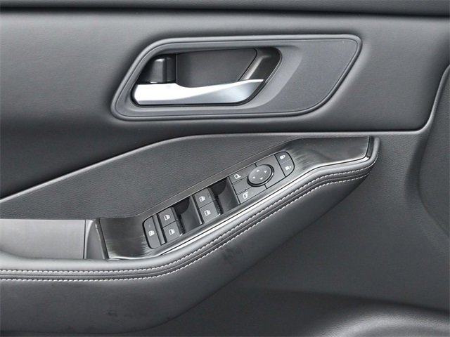 New 2026 Nissan Rogue SV image 16