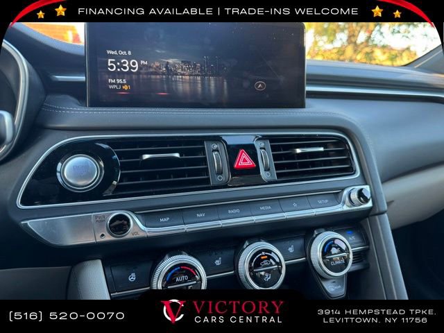 Used 2023 Genesis G70 2.0T image 28