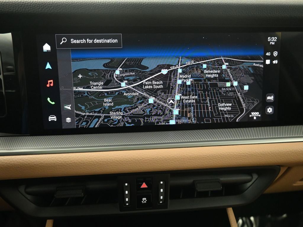 Used 2025 Porsche Cayenne image 20