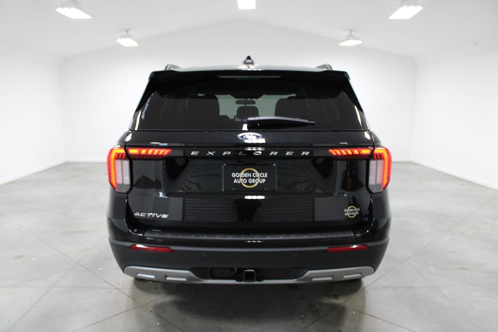 New 2026 Ford Explorer Active RWD image 7