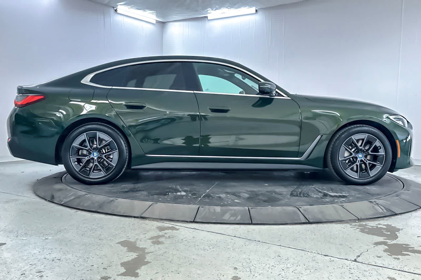 Used 2023 BMW i4 eDrive35 RWD image 8