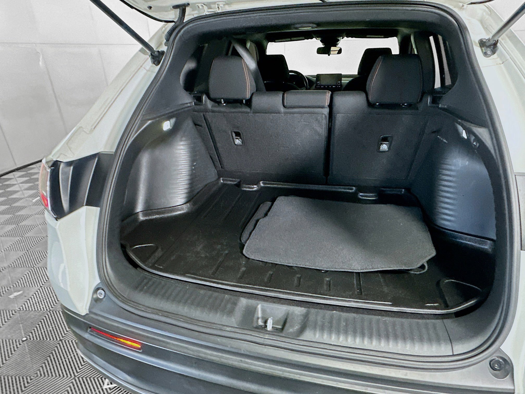 Used 2023 Honda HR-V Sport image 27