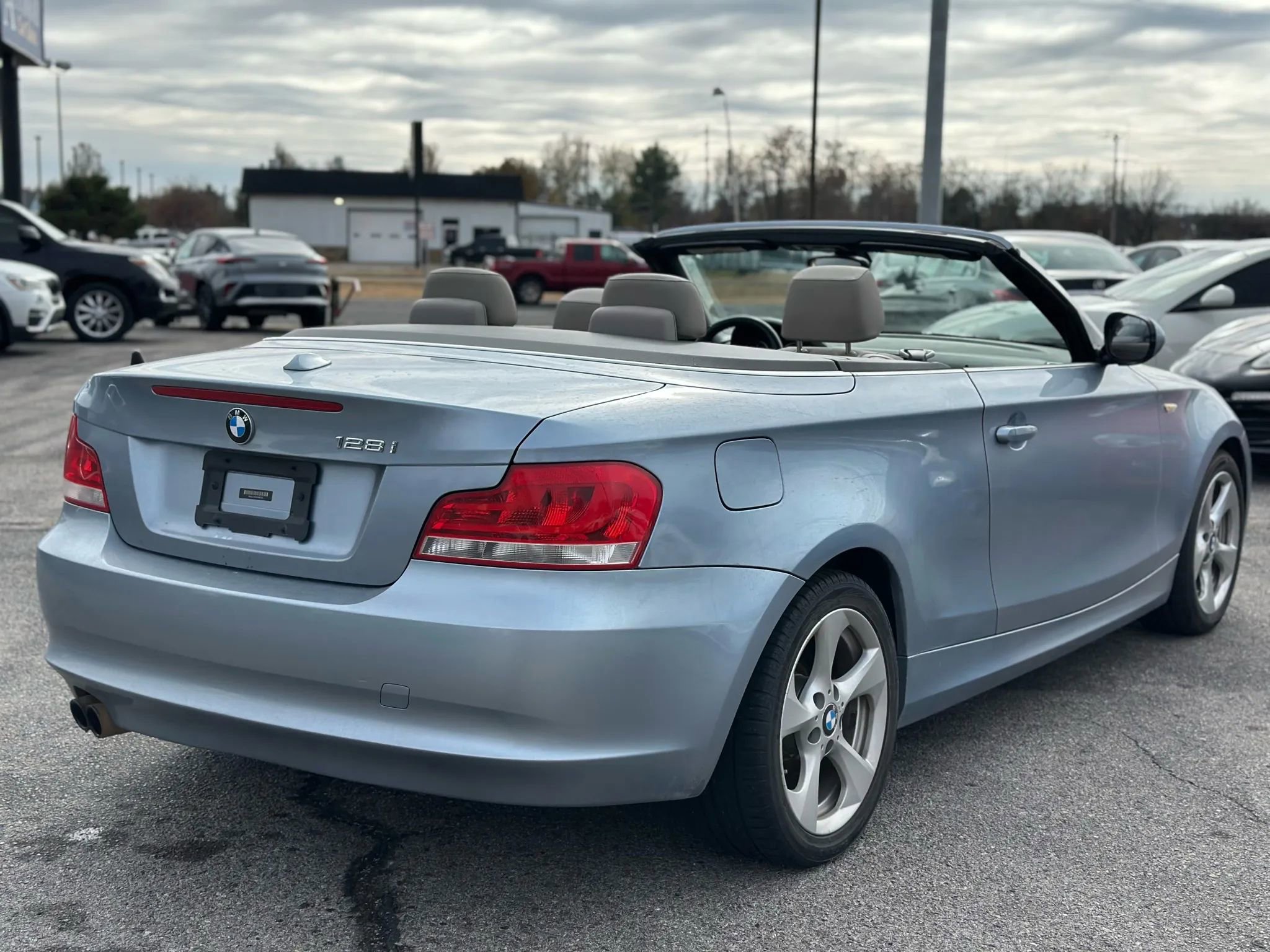 Used 2013 BMW 128i Convertible image 9