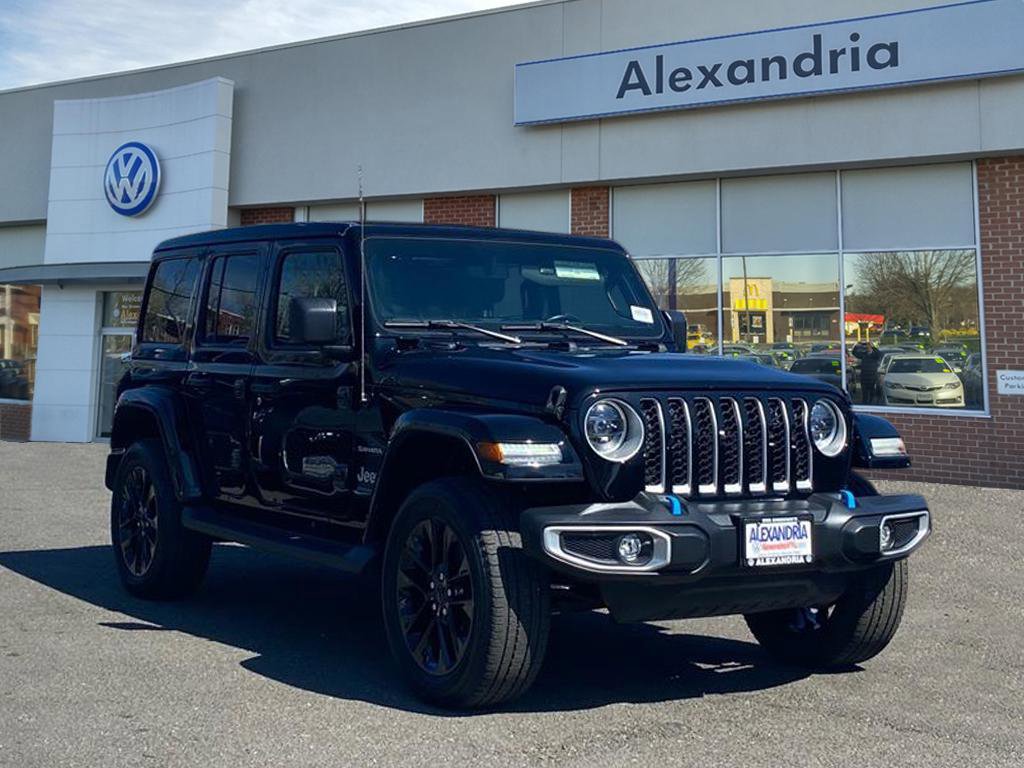 Used 2023 Jeep Wrangler Unlimited Sahara w/ Cold Weather Group
