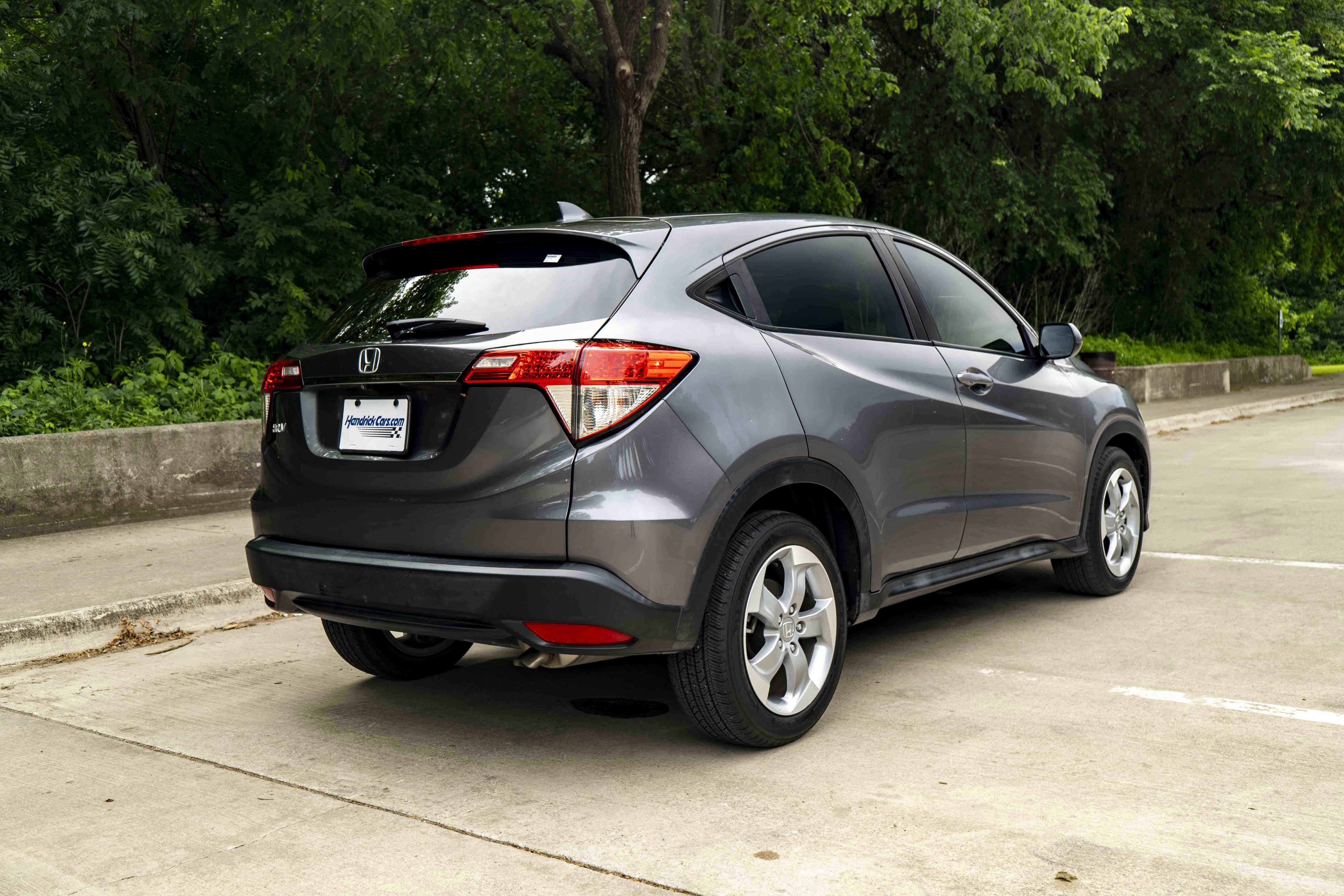 Certified 2022 Honda HR-V LX image 9