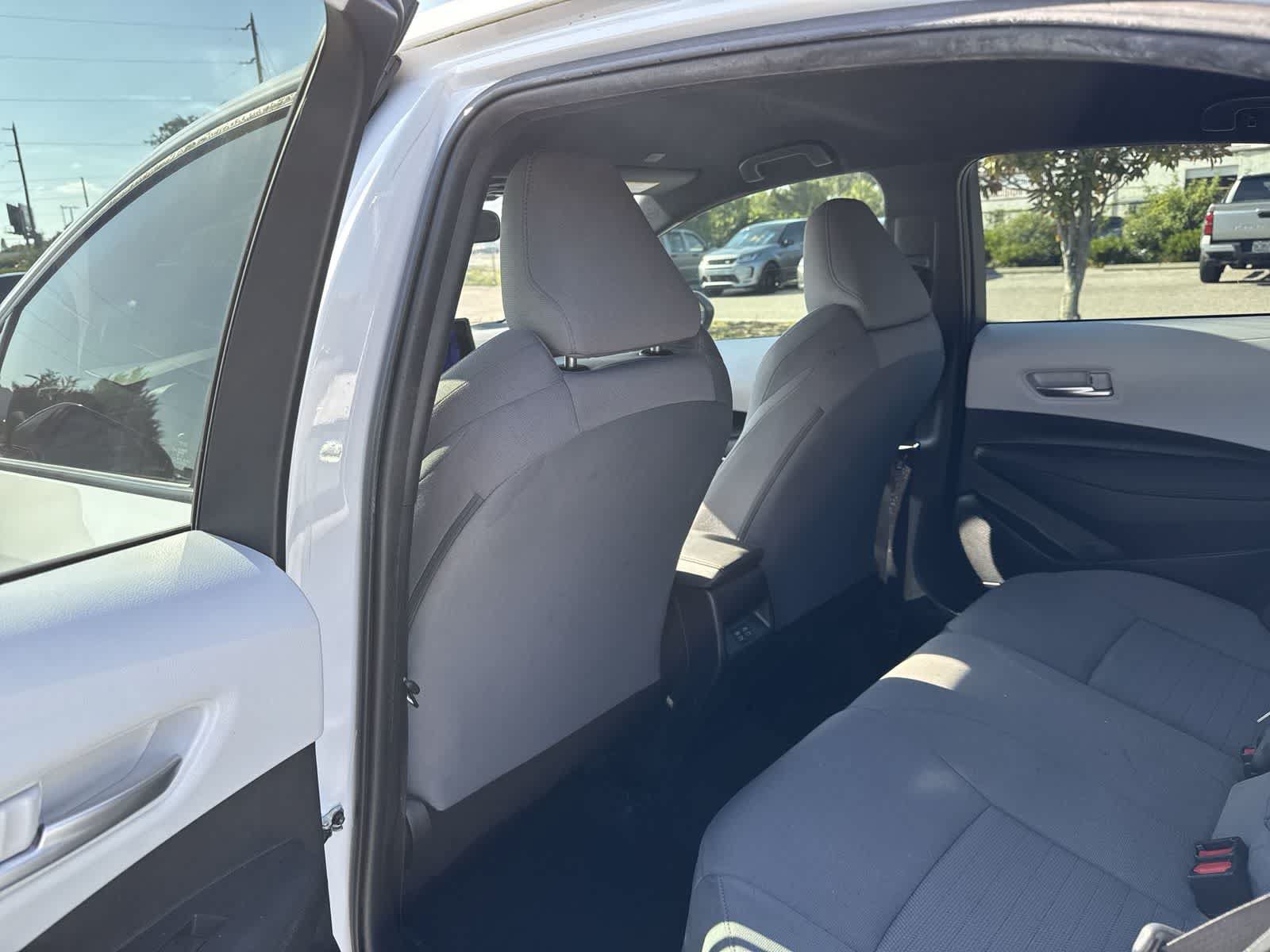 Used 2023 Toyota Corolla SE FWD image 25