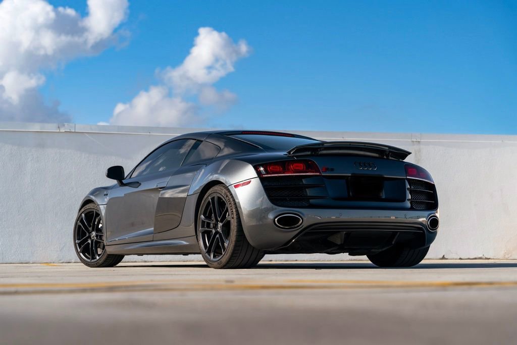 Used 2011 Audi R8 V10 image 4
