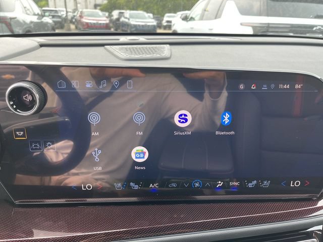 New 2026 Chevrolet Traverse RS w/ LPO, Floor Liner Package AWD/4WD image 16
