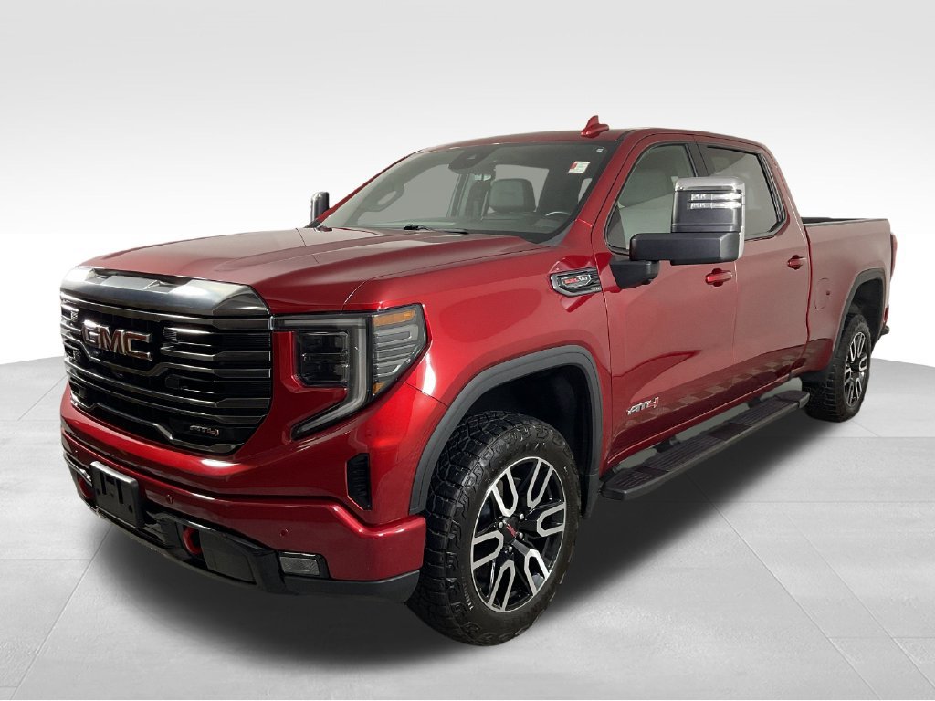 Used 2023 GMC Sierra 1500 AT4 w/ Technology Package AWD/4WD image 4