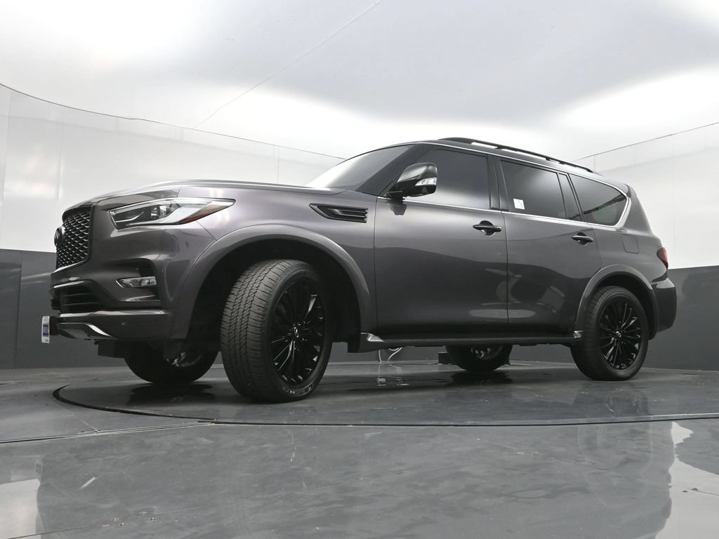 Used 2023 INFINITI QX80 Sensory w/ All-Season Package AWD/4WD image 32