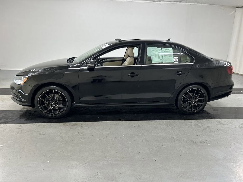 Used 2017 Volkswagen Jetta SE FWD image 6