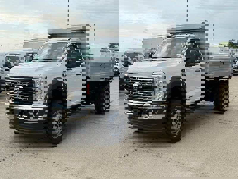 New 2025 Ford F450 XL w/ XL Chrome Package image 29