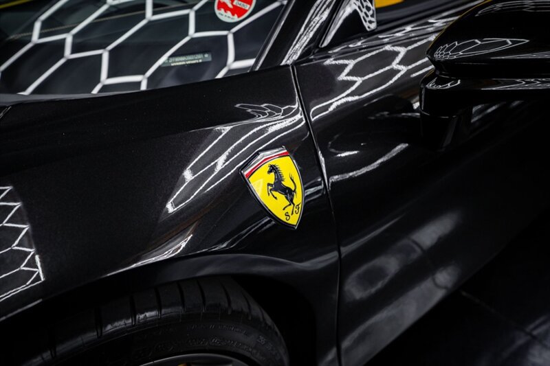 Used 2025 Ferrari SF90 Spider AWD/4WD image 15