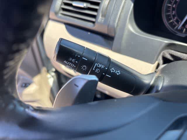 Used 2018 Honda Pilot Touring image 14