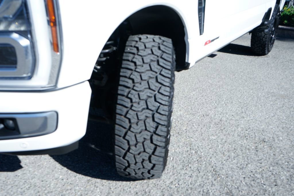 Used 2024 Ford F350 Platinum w/ Tremor Off-Road Package AWD/4WD image 47