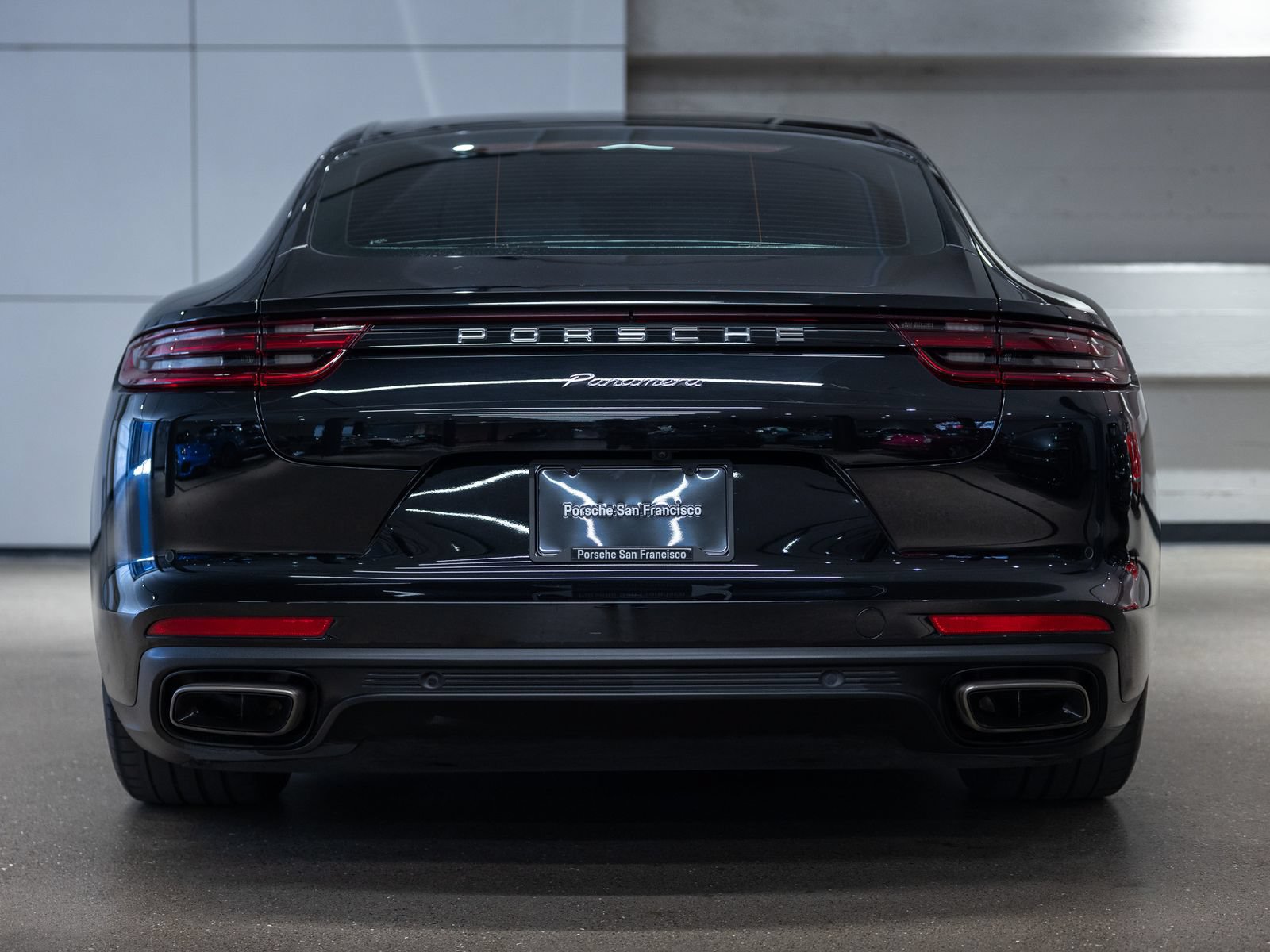 Certified 2020 Porsche Panamera image 7