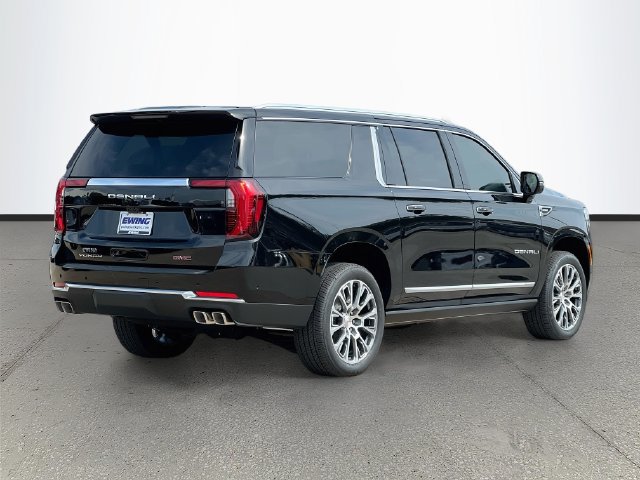 New 2026 GMC Yukon XL Denali w/ Denali Reserve Package AWD/4WD image 4