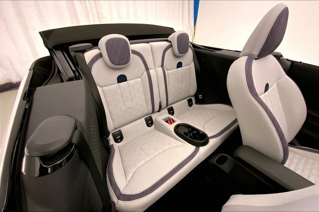 Used 2026 MINI Cooper Convertible image 15