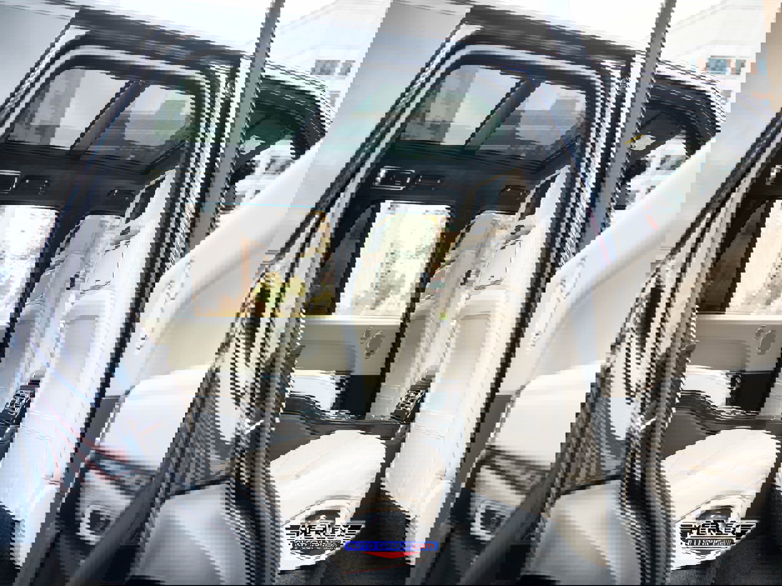 Used 2016 Land Rover Range Rover Autobiography image 19