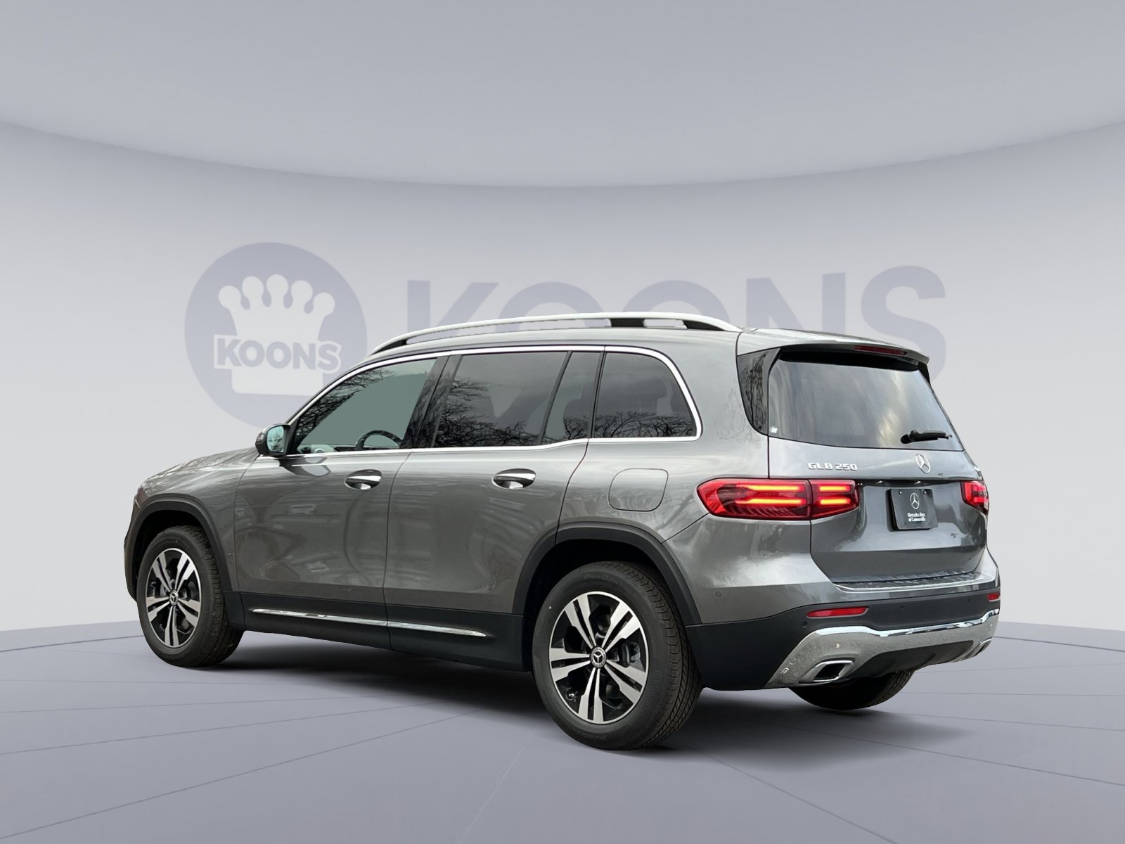 New 2026 Mercedes-Benz GLB 250 4MATIC image 4