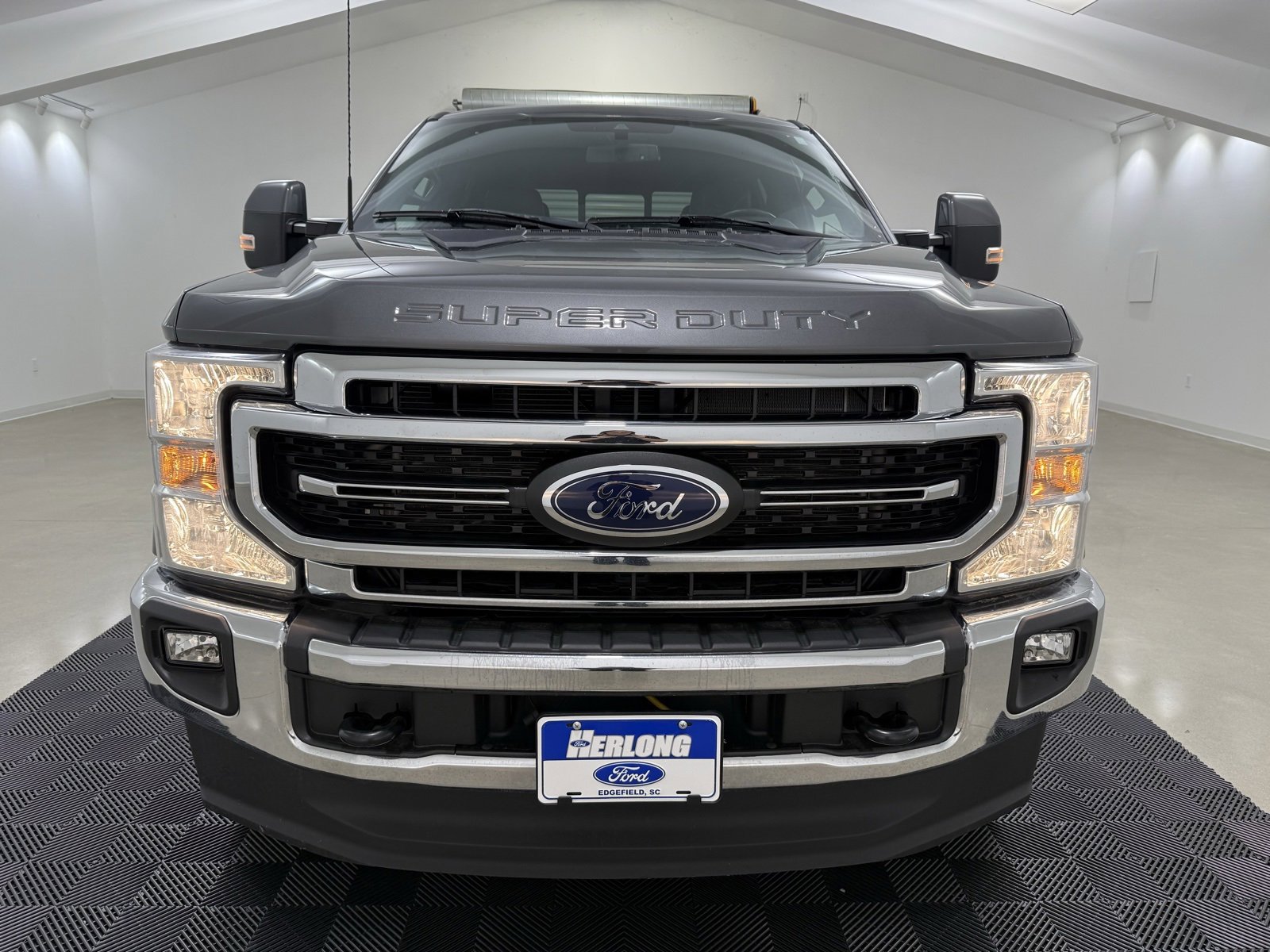 Used 2022 Ford F250 Lariat w/ Lariat Value Package image 2